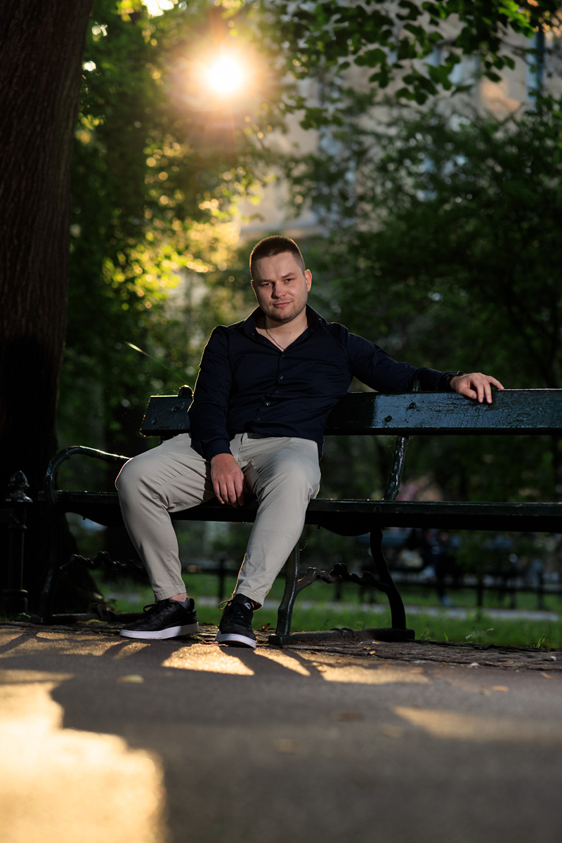 biznesmen na ulicy miasta